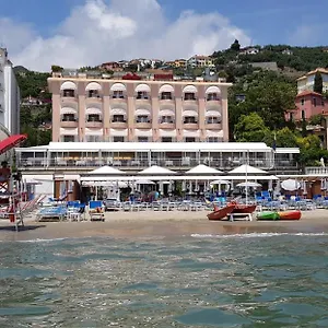 4* Hotel Regina