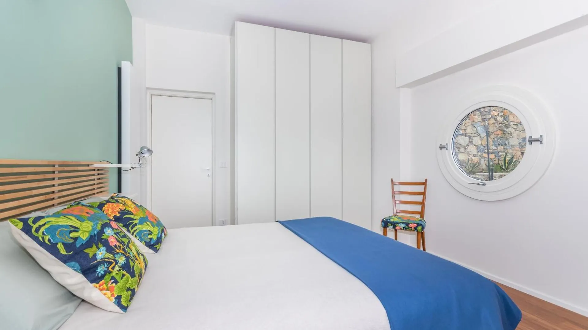 La Fiorella: Appartamento Con Terrazze In Villa Alassio Apartment